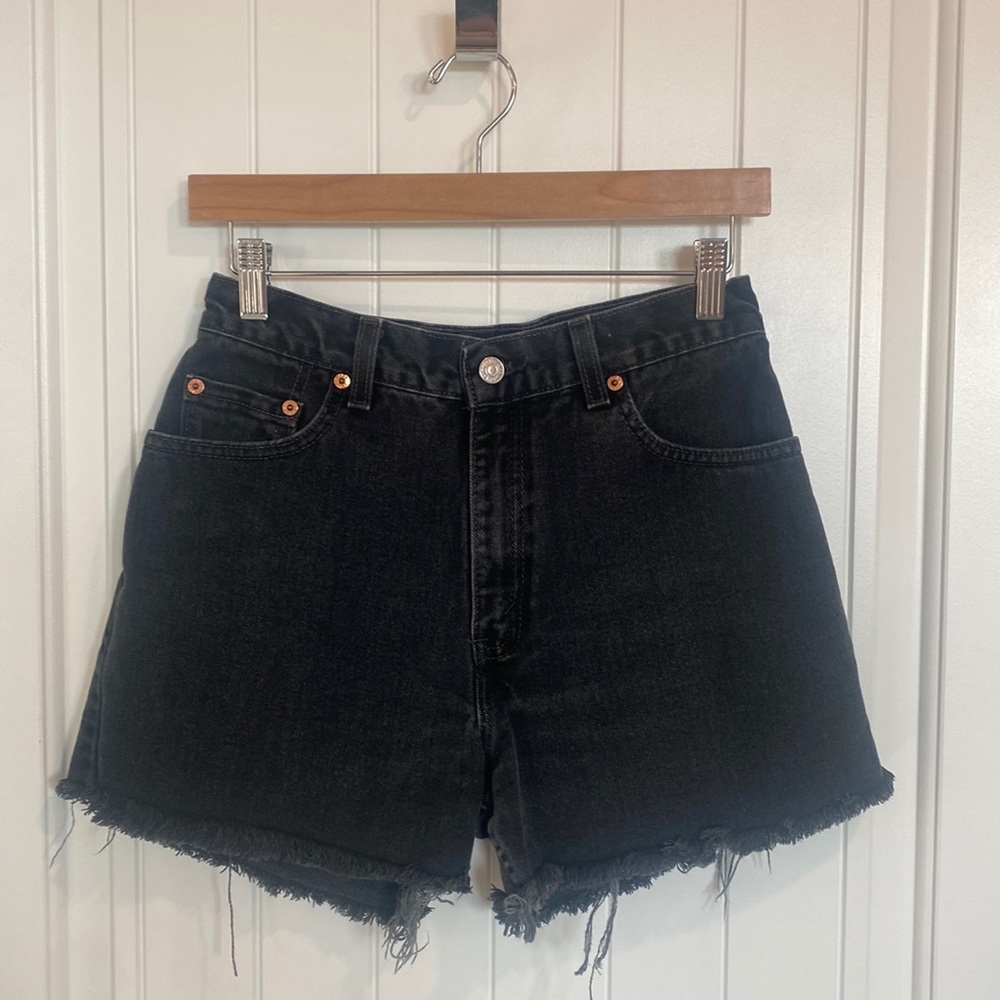 Levi’s cut off jean shorts
